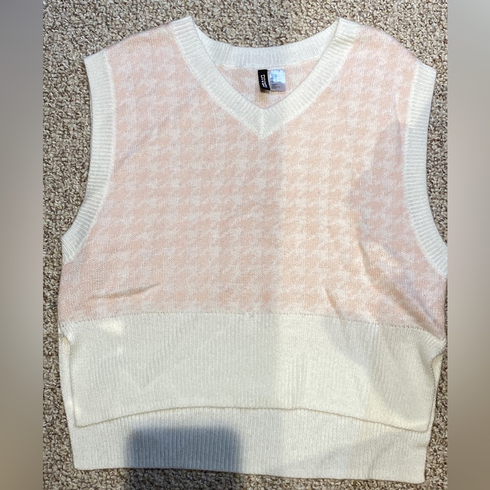 Sweater vest